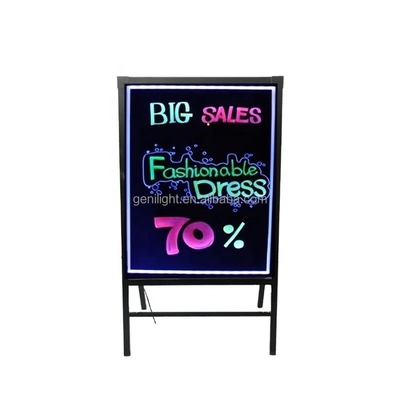 Modalità di visualizzazione di animazione Scatola di luce LED cancellabile con striscia LED RGB SMD5050