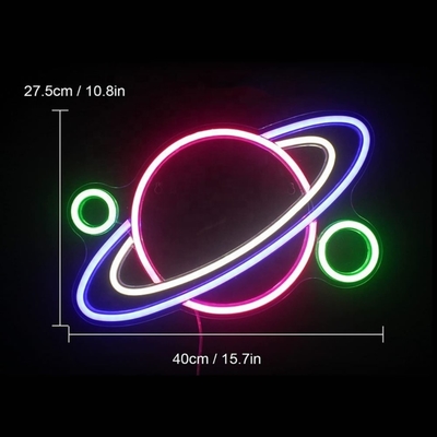 Trasforma la tua stanza in uno spazio fresco e alla moda con il nostro segnale LED al neon planetario